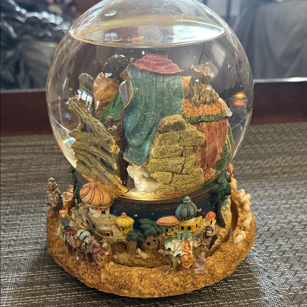 Nativity Christmas Scene 8” Snow Globe - Picture 3 of 13